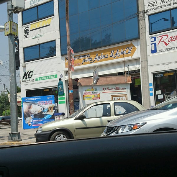 Refacciones Para Autos “La Flechita De Oro”